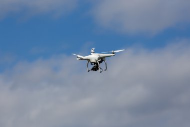 küçük casus uçak