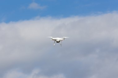 küçük casus uçak