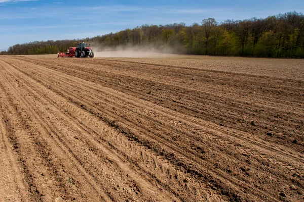 Spring field works — Stock Photo, Image