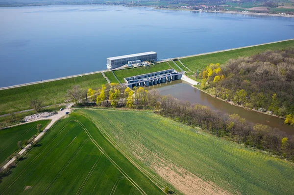 Dam op Otmuchow meer — Stockfoto