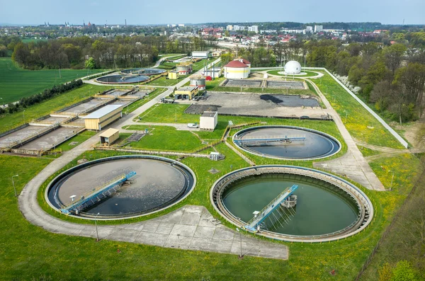 Planta de tratamiento de aguas residuales —  Fotos de Stock