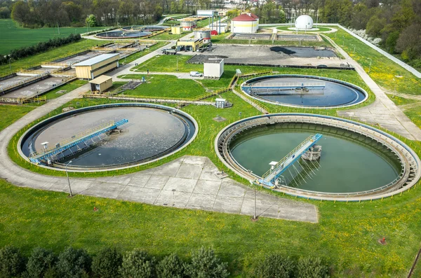 Planta de tratamiento de aguas residuales —  Fotos de Stock