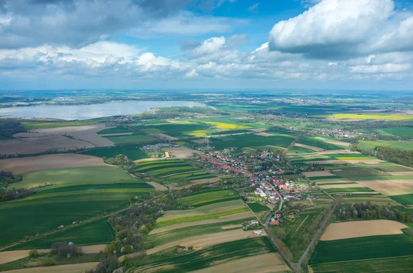 Luchtfoto op een klein dorp — Stockfoto