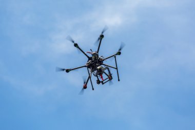 küçük casus uçak