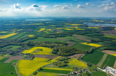 Şehre havadan görünümü