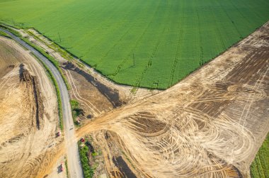 yol yapım aşamasında