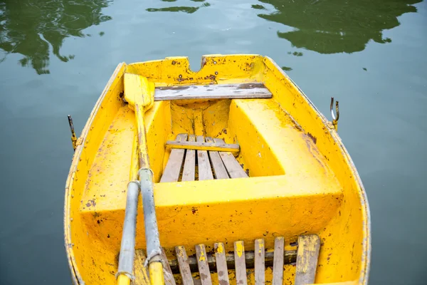 Bateau à rames — Photo