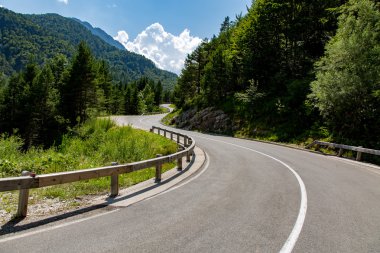 Dağlarda yönlendirmek