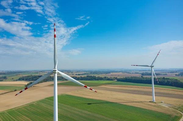 Flygfoto på väderkvarnar — Stockfoto