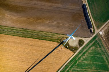 Yel değirmeni üzerinde havadan görünümü