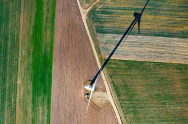 Yel değirmeni üzerinde havadan görünümü