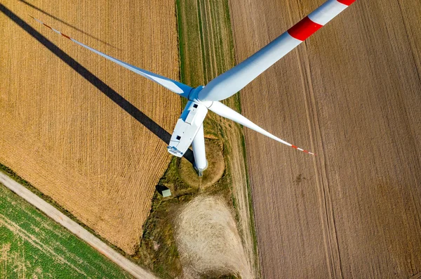 Flygfoto på väderkvarn — Stockfoto