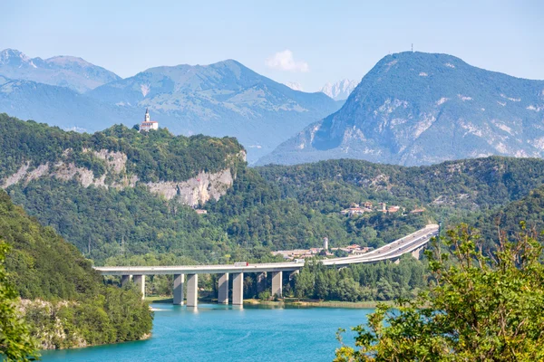 Bridge in the mountains — Stock Photo, Image