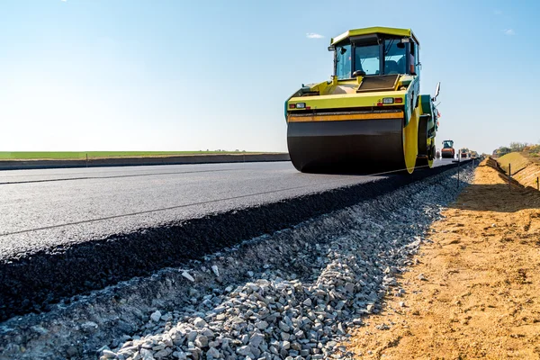 Nueva construcción de carreteras — Foto de Stock