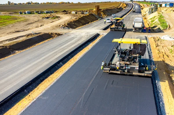 Nueva construcción de carreteras — Foto de Stock