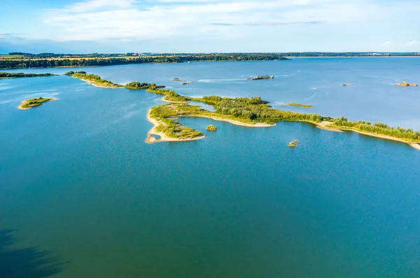 Vista aérea sobre o lago — Fotografia de Stock