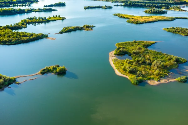 Letecký pohled na jezero — Stock fotografie