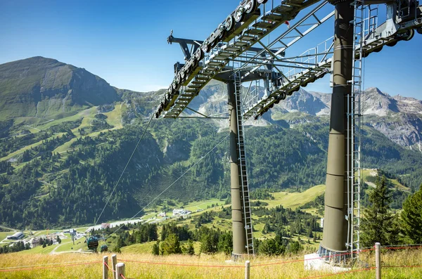 Skistation im Sommer — Stockfoto