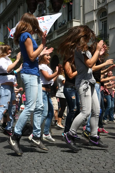 Танец в Белграде — стоковое фото