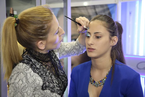 Maquillaje y arte corporal —  Fotos de Stock