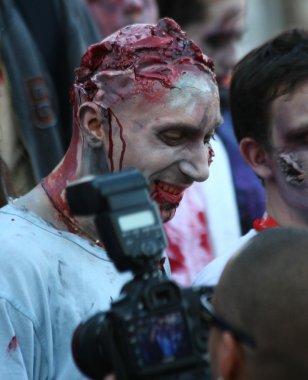Belgrad zombi yürüme 
