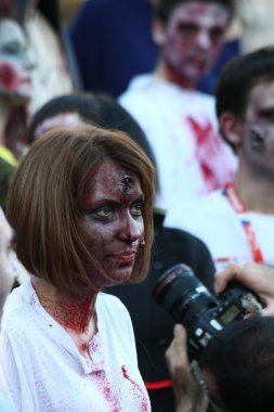 Belgrad zombi yürüme 