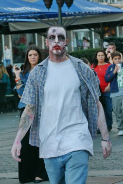 Belgrad zombi yürüme 