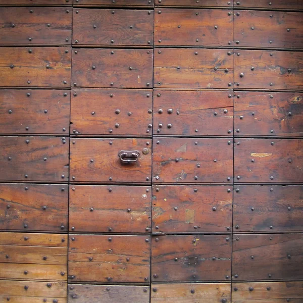 アーカイブの古い木製の引き出し 正面図 — ストック写真