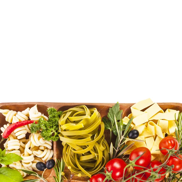 Fresh vegetables and pasta — Stock Photo, Image
