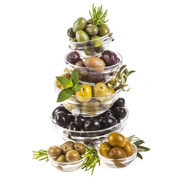 Aceitunas en escabeche en cuencos de vidrio — Foto de Stock