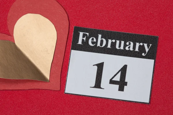 February 14, Valentine's day, heart from red paper — Stock Photo, Image