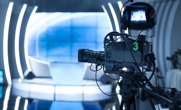 Video camera - recording show in TV studio — Stock Photo, Image