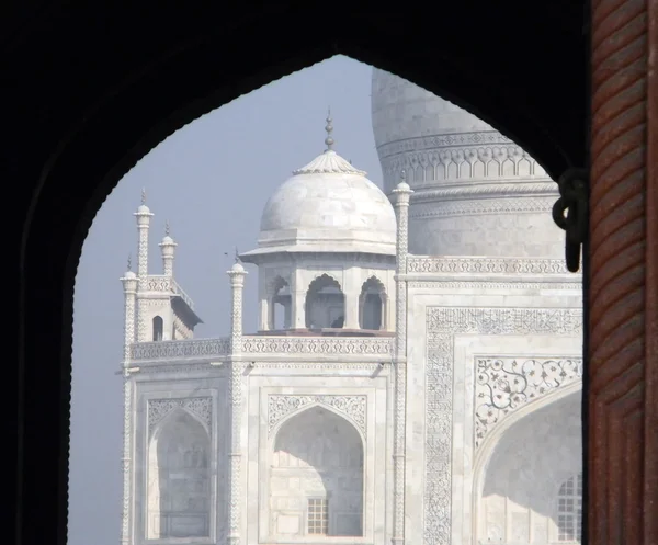 Kultovní pohled na Taj Mahal — Stock fotografie