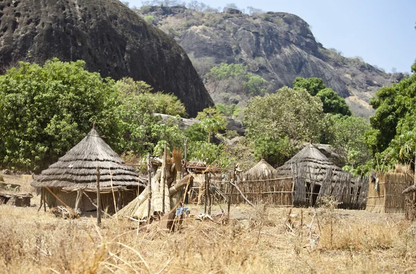 Mountain village in south sudan — Stock Photo, Image