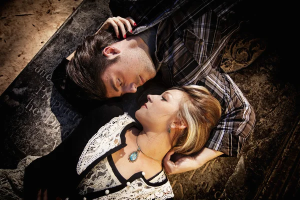 Couple in love, edgy portrait — Stock Photo, Image