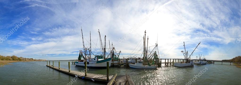 180 degree panorama of fishing boats