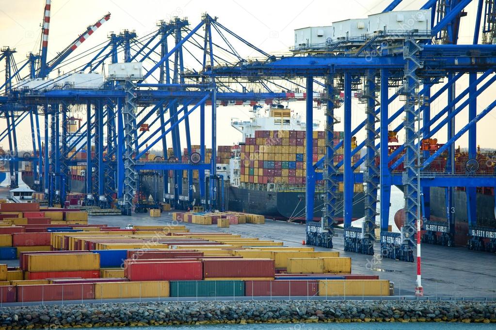 shipping yard in the bahamas