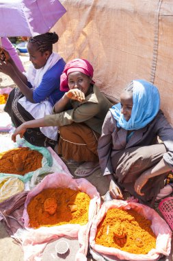 Baharatlar, Etiyopya satan kadınlar