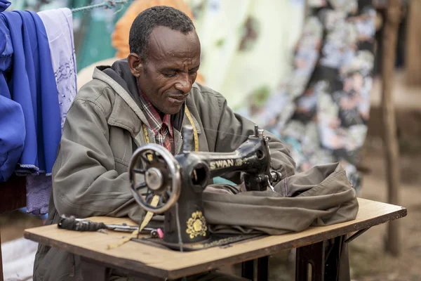 Afrika'da terzi — Stok fotoğraf