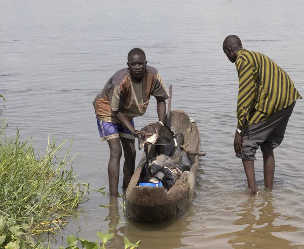 Fishermen in South Sudan — Stock Photo, Image