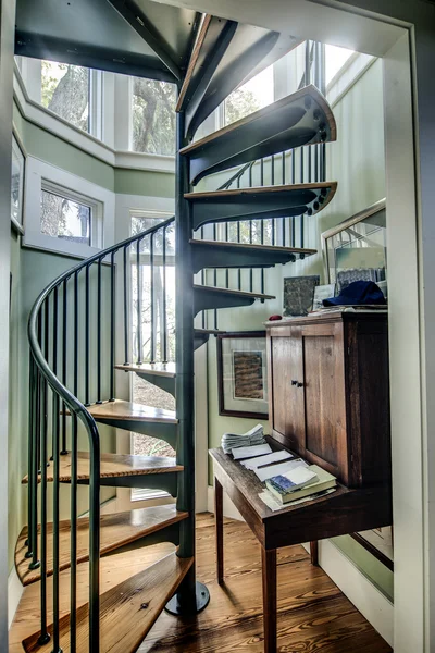 Spiral staircase in home — Stock Photo, Image