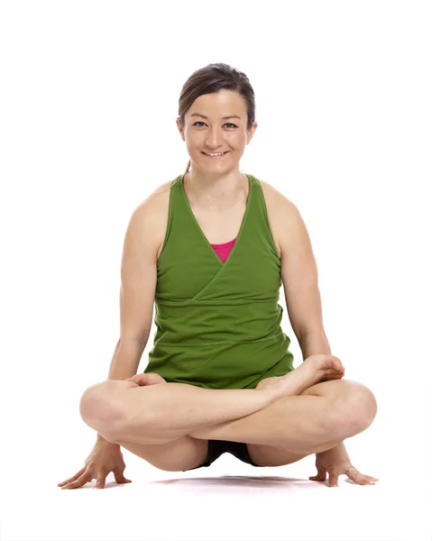 Kvinnan mår yoga — Stockfoto