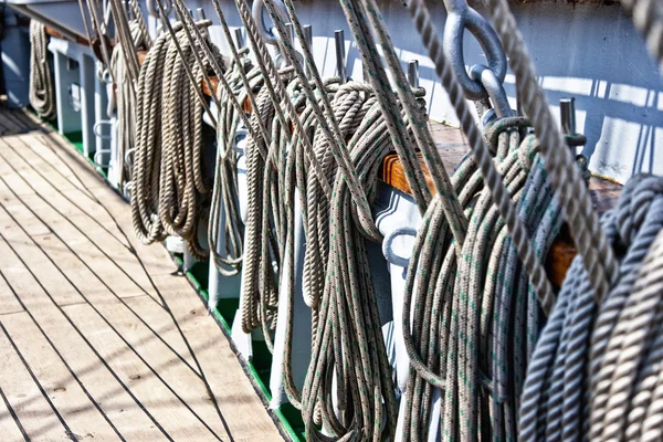 Cuerdas para barcos —  Fotos de Stock