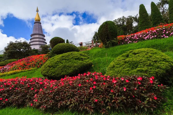 Phra Maha Koro podwozie samochodu Metaneedol, Pagoda. — Zdjęcie stockowe