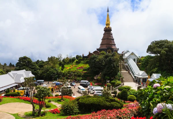 Phra Maha Dhatu Naphamethanidon, Pagode em Doi Inthanon . — Fotografia de Stock