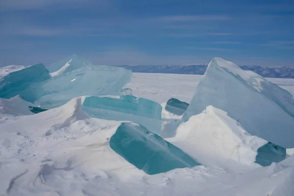 Transparent Blocks Blue Ice Lake Afternoon Sun — Stock Photo, Image