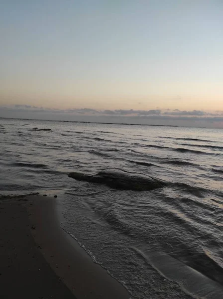 カスピ海での赤い夜明け — ストック写真