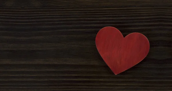 Corazón Rojo Sobre Fondo Madera Día San Valentín Amor —  Fotos de Stock