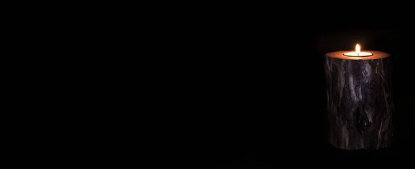 Castiçal Madeira Velas Ardem Escuro Escuridão — Fotografia de Stock