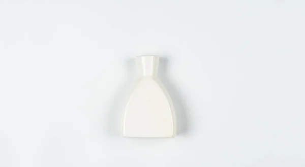 Vaso Branco Sobre Fundo Branco Garrafa — Fotografia de Stock